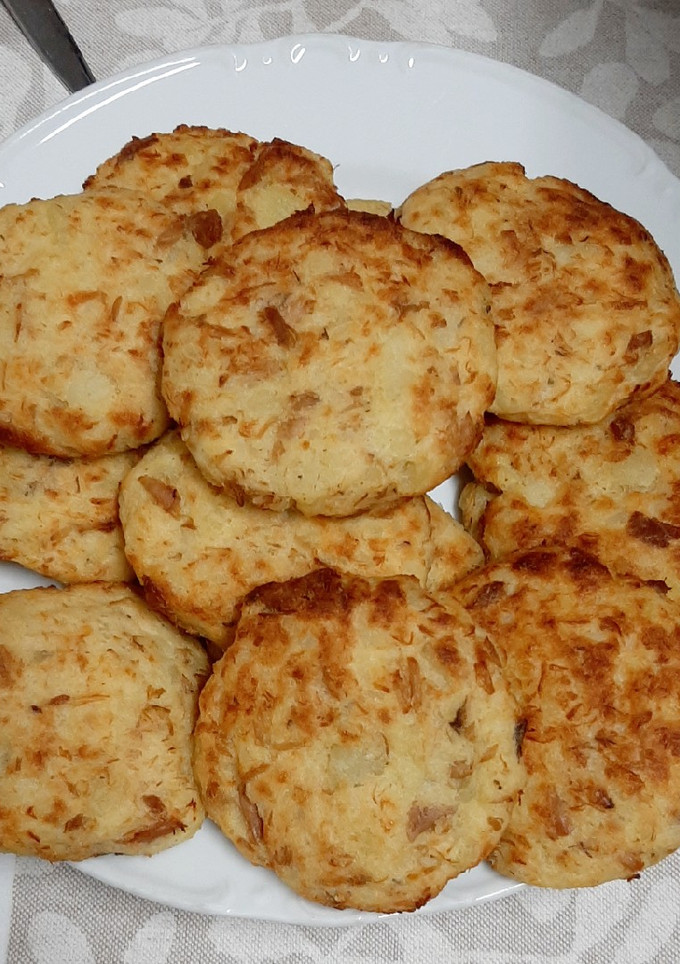 Una foto de Hamburguesas de patata y atún (al horno)
