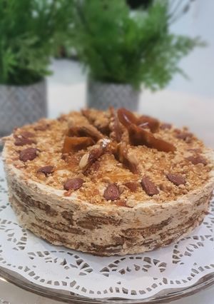 صورة لوصفة كيكة اللوز الكرنشي