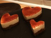 Una foto de tarta de fresas y mascarpone