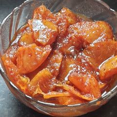 A picture of Sweet lemon pickle.