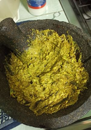 Una foto de Guacamole al chile de árbol