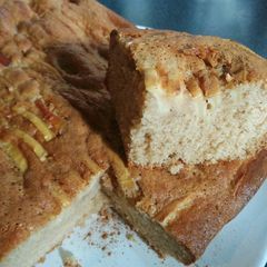 A picture of Easy-peasy apple cake #helpfulcook.
