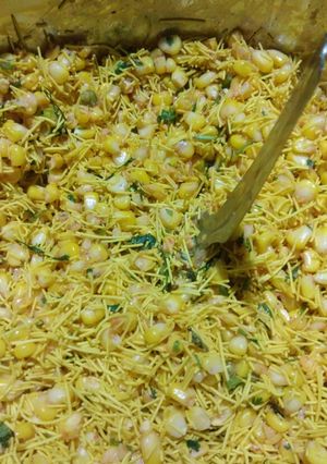 કોર્ન ભેલ (Corn Bhel Recipe In Gujarati) રેસીપી મુખ્ય ફોટો