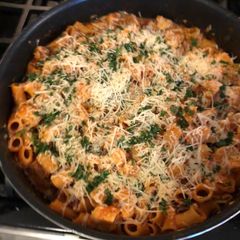 A picture of Chicken Parm Pasta.