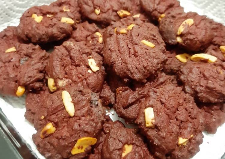 Steps to Make Homemade Red velvet cookies