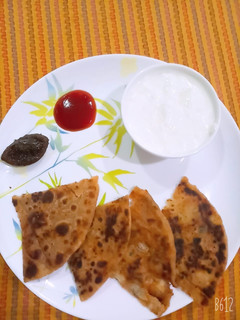आलू के पराठे (Aloo ke parathe recipe in hindi) रेसिपी मुख्य फोटो