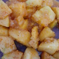 A picture of Apple tangy chaat.