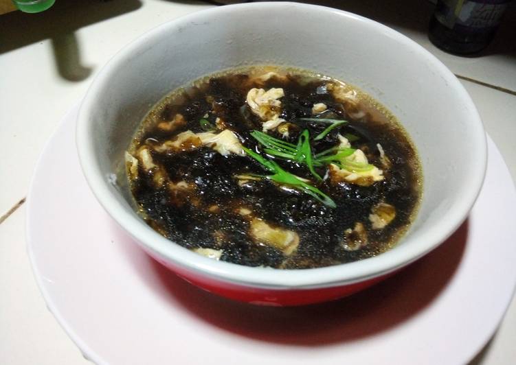 Seaweed Eggdrop Soup