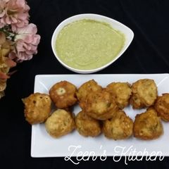 A picture of Restaurant Style Mysore Bondas.