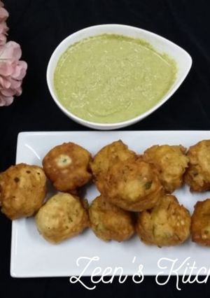 A picture of Restaurant Style Mysore Bondas.