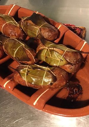 Une photo de Saucisses churascos grillées à la moutarde de Dijon et laurier du jardin