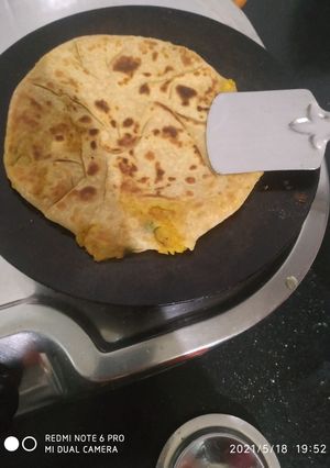 आलू पराठा (aloo paratha recipe in Hindi) रेसिपी मुख्य फोटो