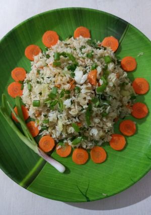 फ्राईड राईस (Fried Rice Recipe In Marathi) रेसिपी चे मुख्य फोटो