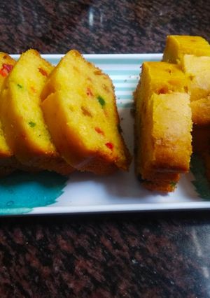 A picture of Eggless tutti futti cake.