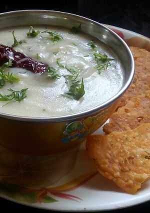 A picture of Tandulachi ukad (Rice Flour Porridge).