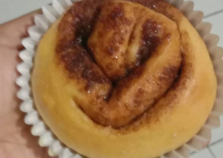 Roti cinnamon roll