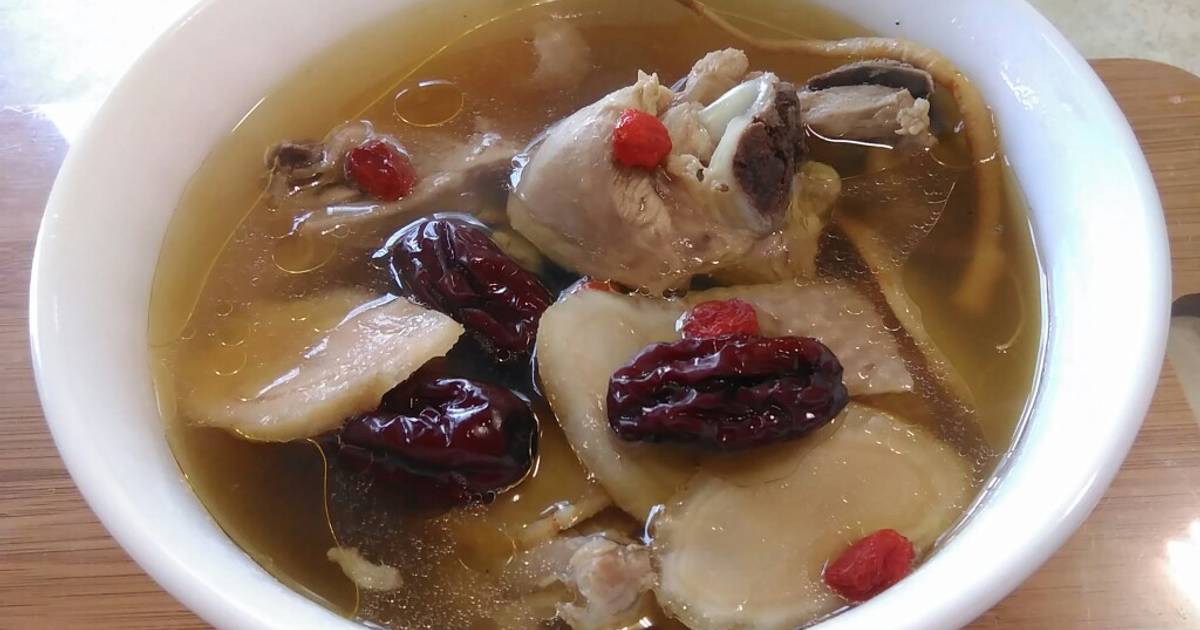【人參雞湯】食譜與做法:簡易中式、韓式養生湯,滋補安神一碗搞定!