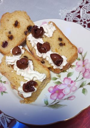 Kandírozott gyümölcsös kenyér recept fotója