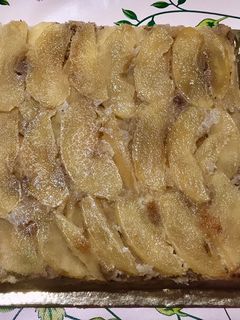 Una foto de Torta de manzana invertida 🍎 (fácil y económica)