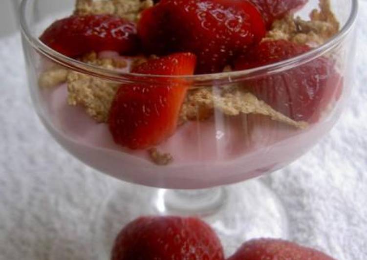 Simple Way to Prepare Award-winning Yogurt dessert with strawberries and honey