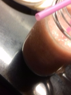 Una foto de Licuado de banana, manzana y frutilla