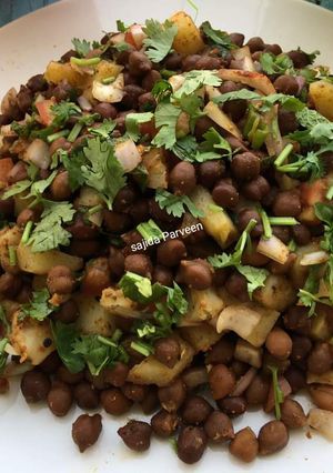 A picture of Chana Chaat.