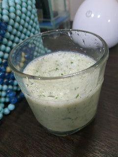 Foto resep 🥛Milk banana spinach smoothies 🍌