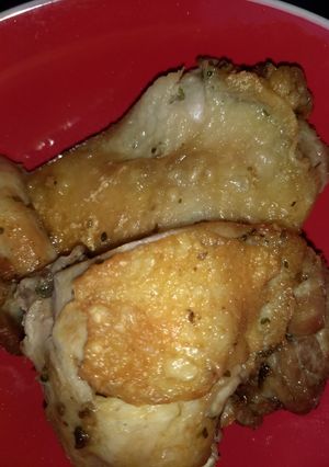 Una foto de Pollo frito jugoso