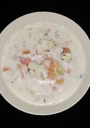 A picture of Vegetable raita.