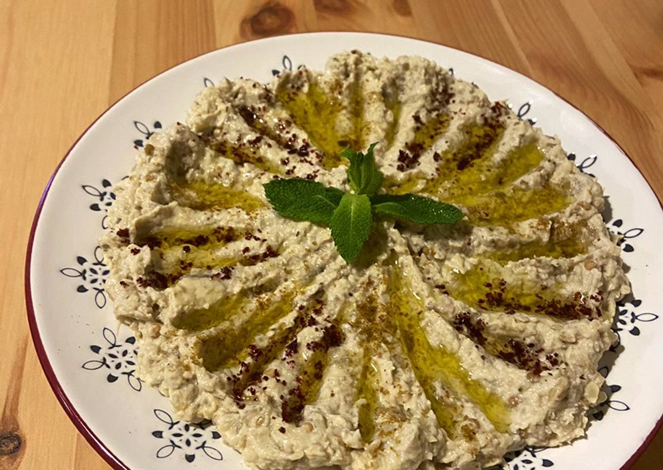 Aubergine tahini dip - Moutabal