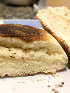 Una foto de Pan casero express a la sartén ¡¡Sin horno!! 🙀 🥖