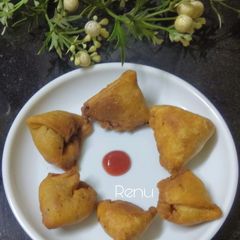 A picture of Dry Mini Samosa.