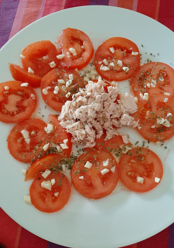 Una foto de Tomate aliñaos