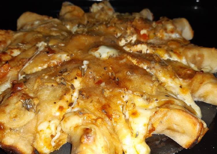 Steps to Make Appetizing Flower petal pizza Cooking Basics for Newbies