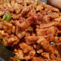 A picture of Stir Fry Spicy Pork.