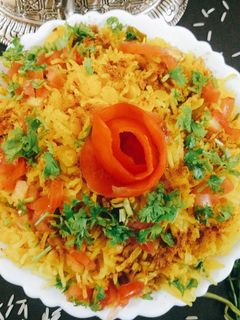 इंदौरी छरछरी खिचड़ी (Indori chharchhari khichdi recipe in Hindi) रेसिपी मुख्य फोटो