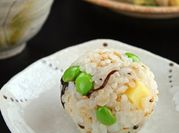 A picture of edamame rice
