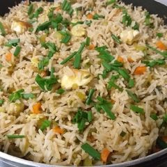A picture of Veg Burnt garlic rice.