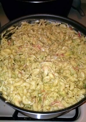 A picture of Spicy Crab and Avocado Macaroni Salad.
