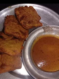 ब्रेड पकौड़ा (bread pakoda recipe in Hindi) रेसिपी मुख्य फोटो