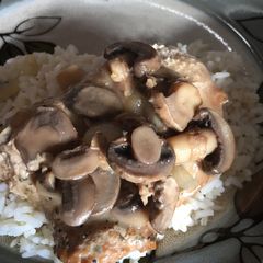 Chopped Steak with gravy A picture of Chopped Steak with gravy.