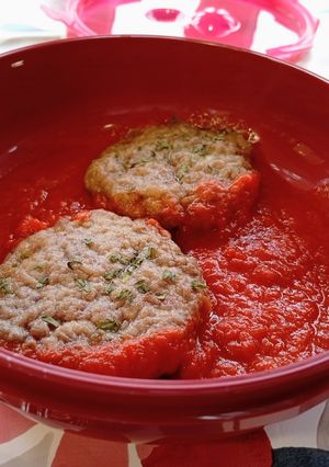 Una foto de Rusos con Tomate Frito