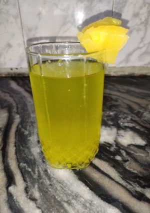 पाइनएप्पल जूस (pineapple juice recipe in Hindi) रेसिपी मुख्य फोटो