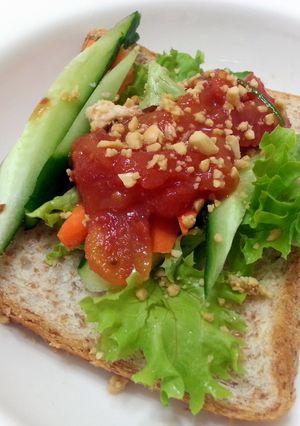 A picture of Vegan Salad Sandwich.