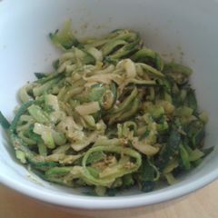 A picture of Zucchinoodles aka Courgetti (LCHF).