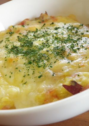 A picture of Easy Tasty Sweet Potato Au Gratin.