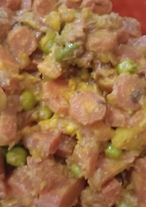 A picture of Gajar matar.