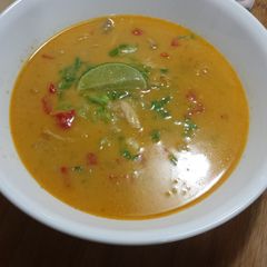 A picture of Spicy Thai chicken soup.