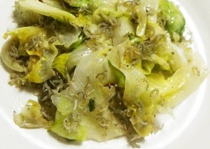 Simple and Nutritious! Lettuce and Baby Sardine Stir-fry