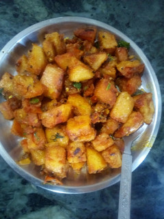मसाला इडली फ्राइड (masala idli Fried recipe in Hindi) रेसिपी मुख्य फोटो